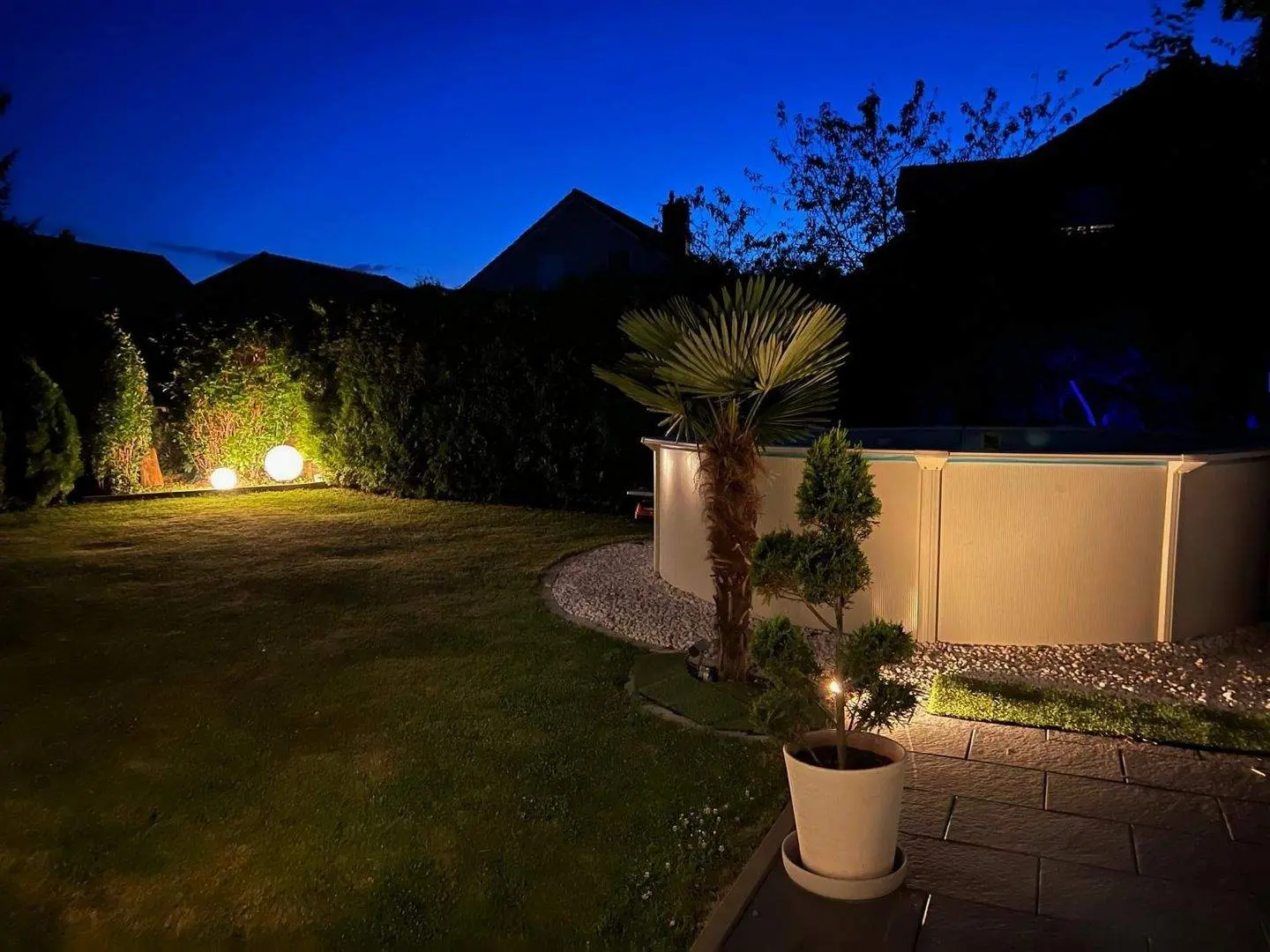 Einfamilienhaus mit Einliegerwohnung und Pool – Foto 8