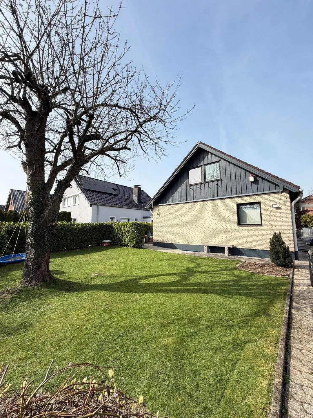 Einfamilienhaus mit Einliegerwohnung und Pool – Foto 14