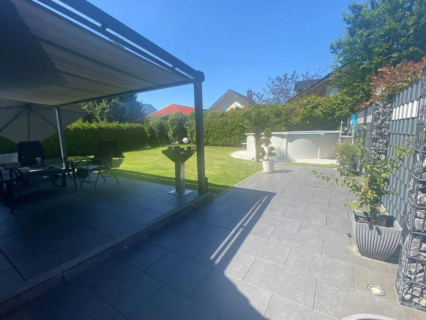 Einfamilienhaus mit Einliegerwohnung und Pool – Foto 20