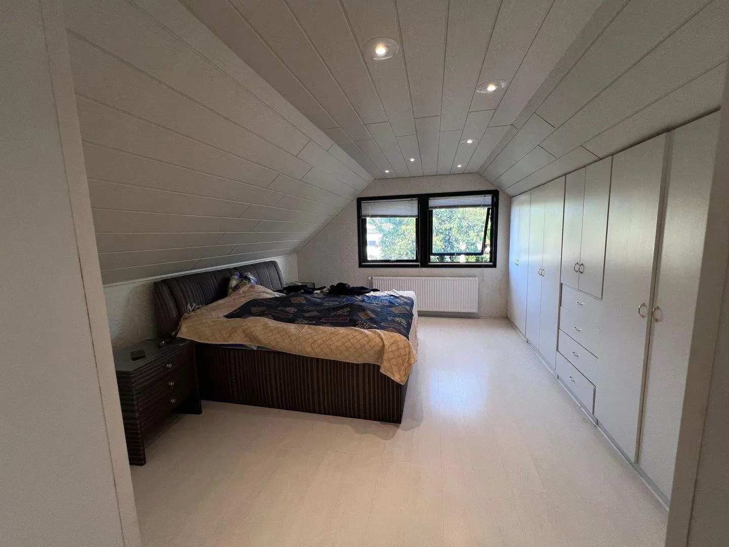 Einfamilienhaus mit Einliegerwohnung und Pool – Foto 39
