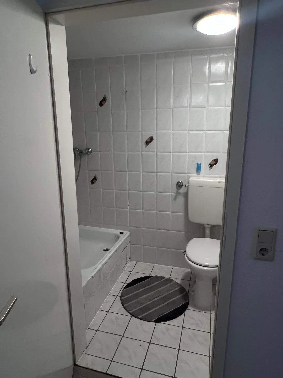 Einfamilienhaus mit Einliegerwohnung und Pool – Foto 45