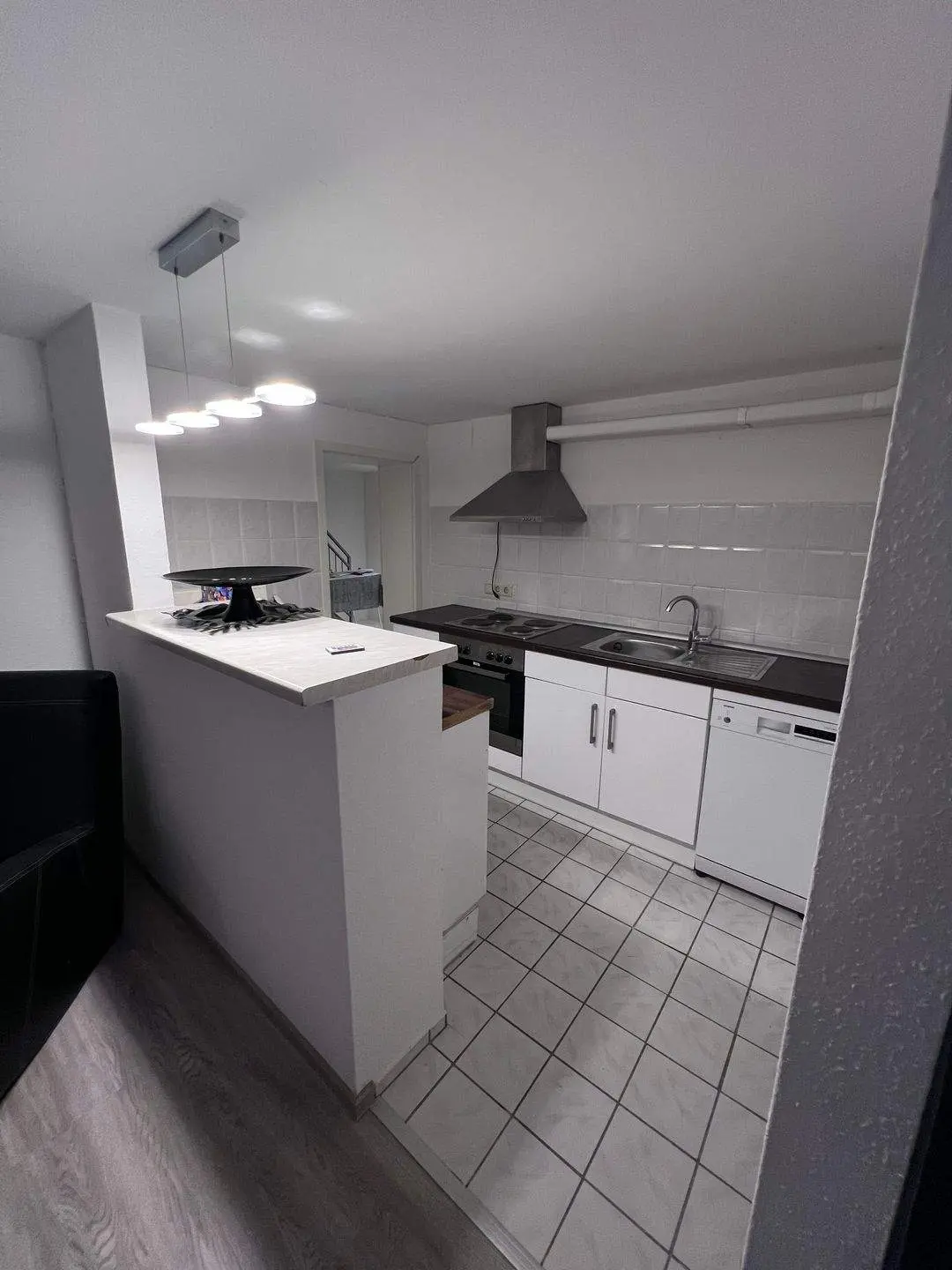 Einfamilienhaus mit Einliegerwohnung und Pool – Foto 48