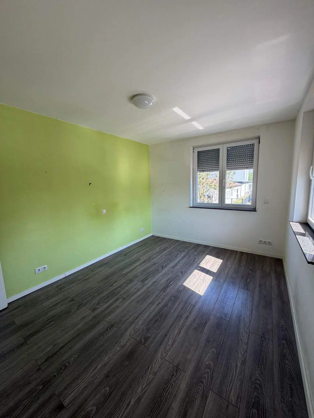 Wohnhaus mit Werkstätten und großem Grundstück – Foto 5