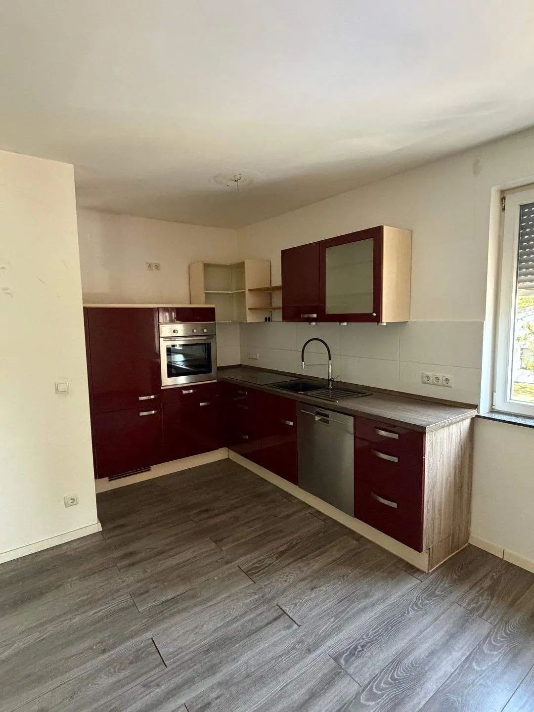 Wohnhaus mit Werkstätten und großem Grundstück – Foto 6