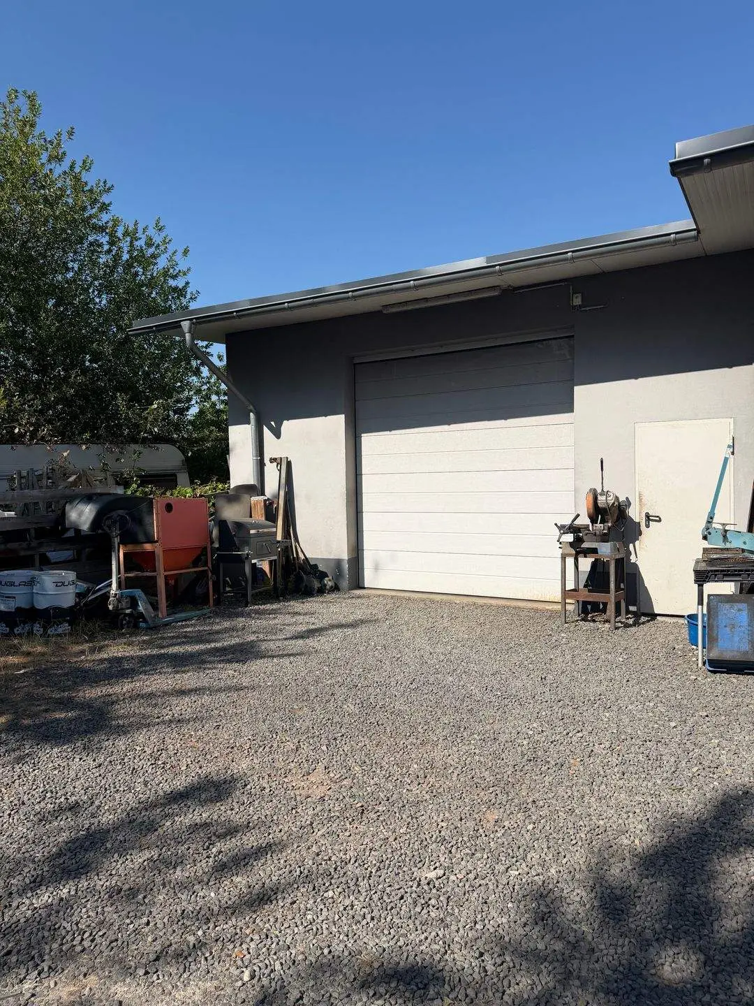 Wohnhaus mit Werkstätten und großem Grundstück – Foto 13